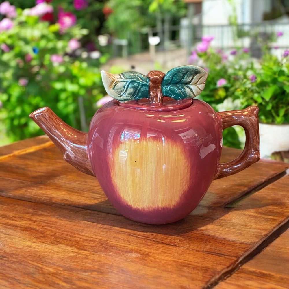 Vintage Sakura Sonoma Ceramic Apple Teapot Whimsical Cottagecore Figural
